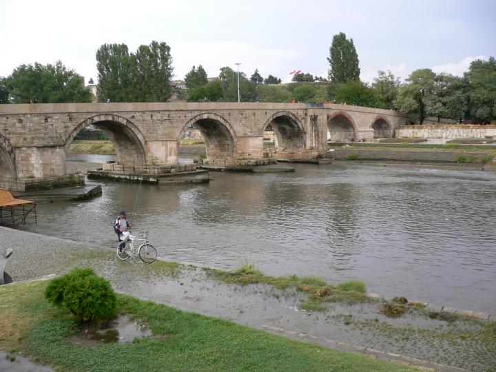 Vardar_Stone_Bridge_Skopje